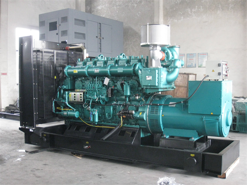 叶集200KW 柴油发电机的油耗是多少?
